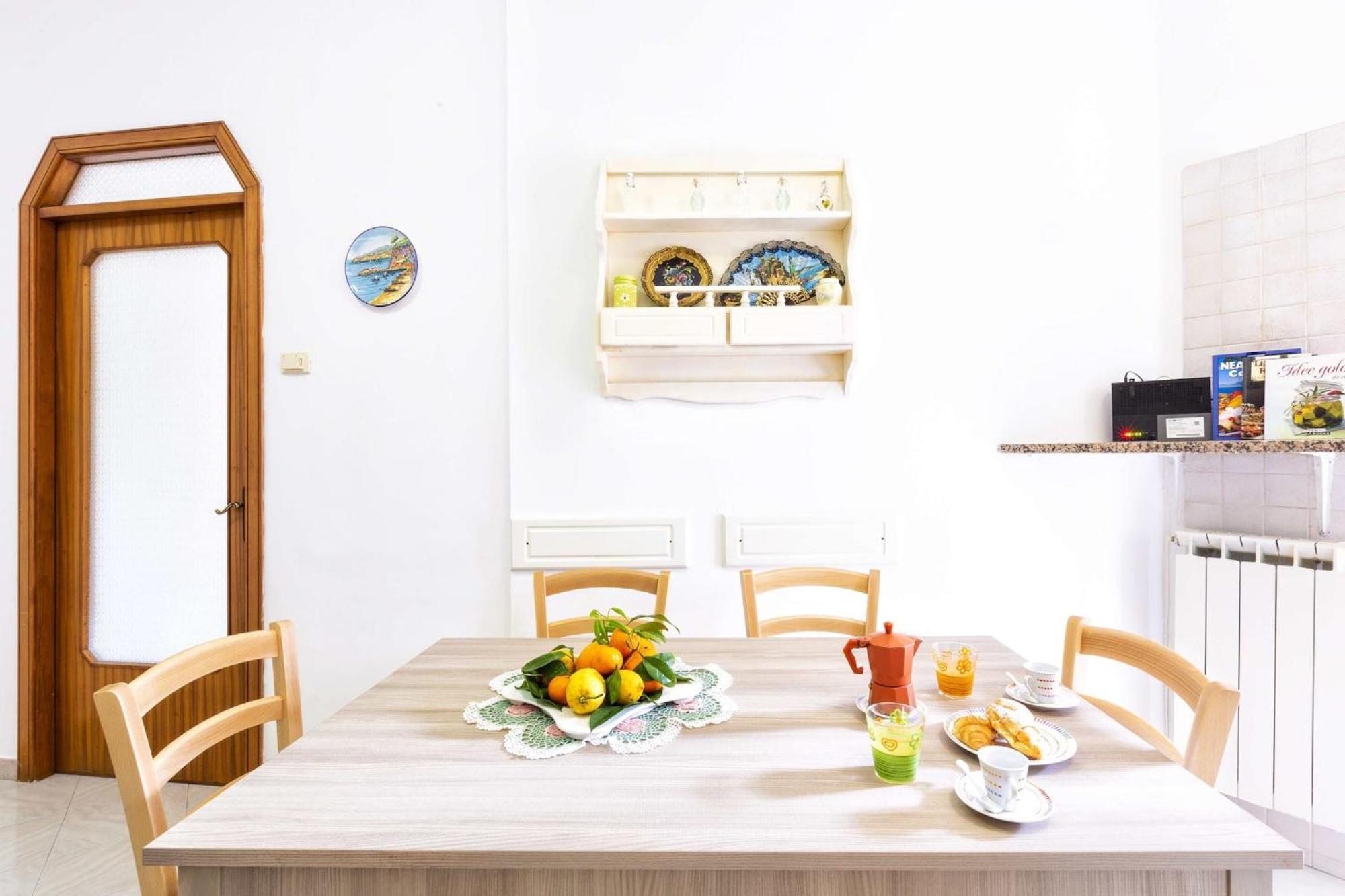 Sorrentovibes - Modern Apartment With Terrace, Swimming Pool&Tennis Ngoại thất bức ảnh