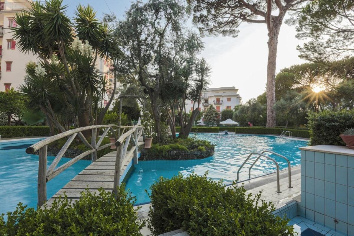 Sorrentovibes - Modern Apartment With Terrace, Swimming Pool&Tennis Ngoại thất bức ảnh