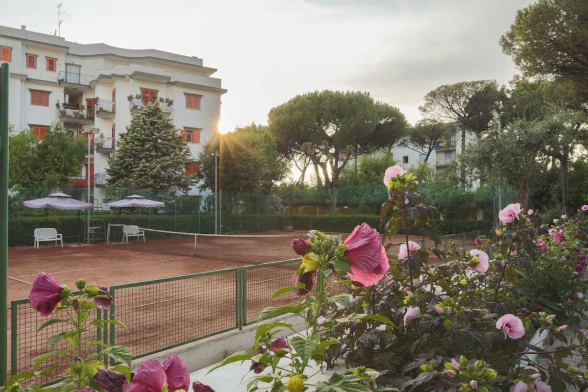 Sorrentovibes - Modern Apartment With Terrace, Swimming Pool&Tennis Ngoại thất bức ảnh