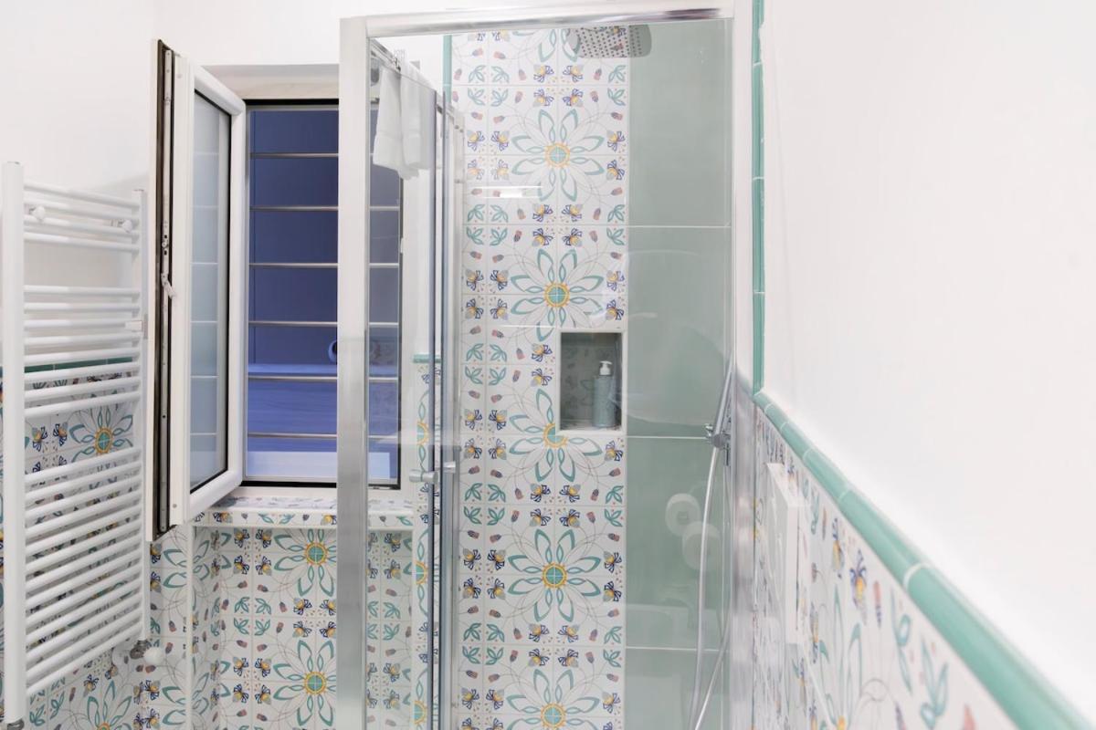 Sorrentovibes - Modern Apartment With Terrace, Swimming Pool&Tennis Ngoại thất bức ảnh
