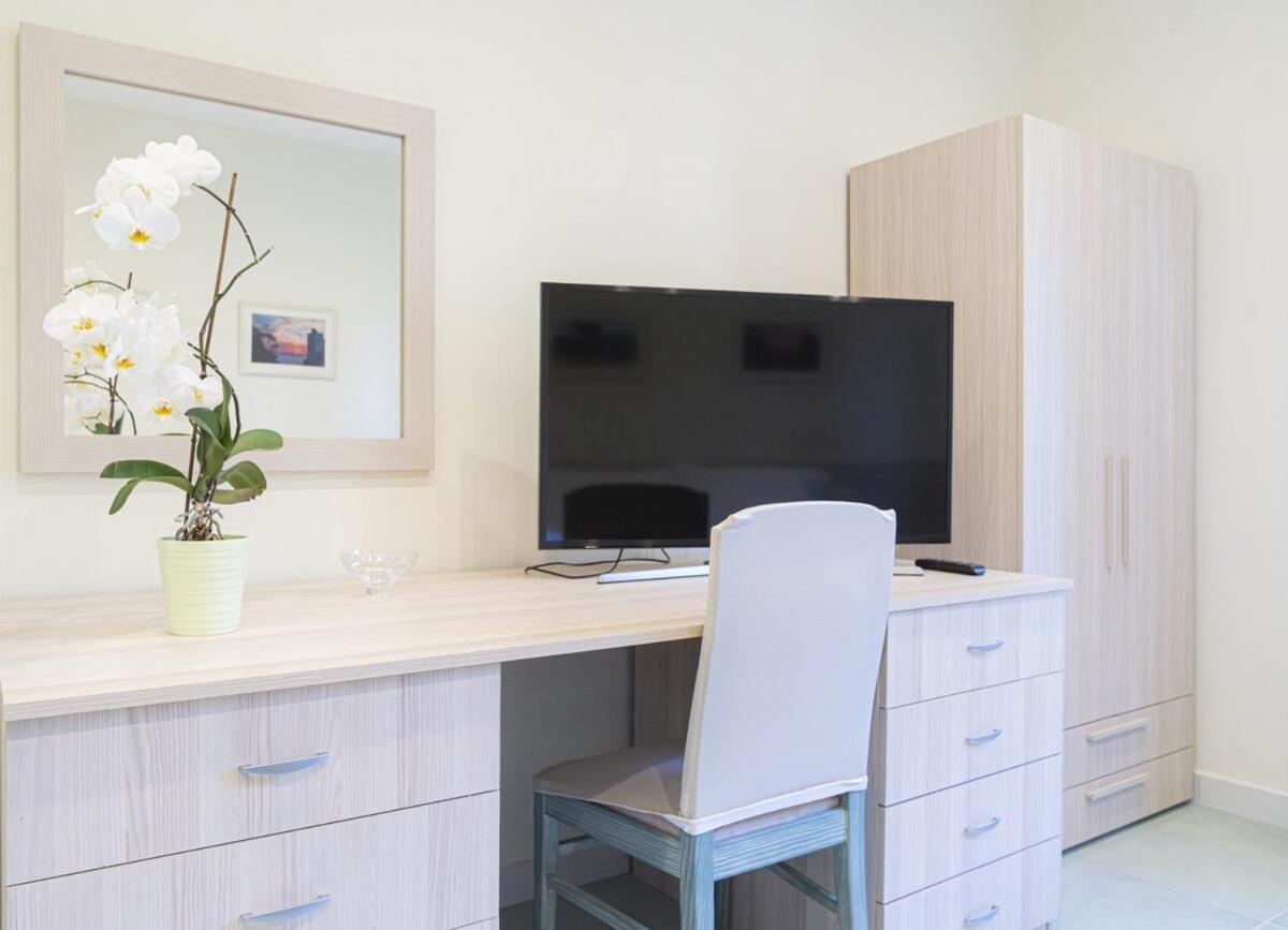 Sorrentovibes - Modern Apartment With Terrace, Swimming Pool&Tennis Ngoại thất bức ảnh