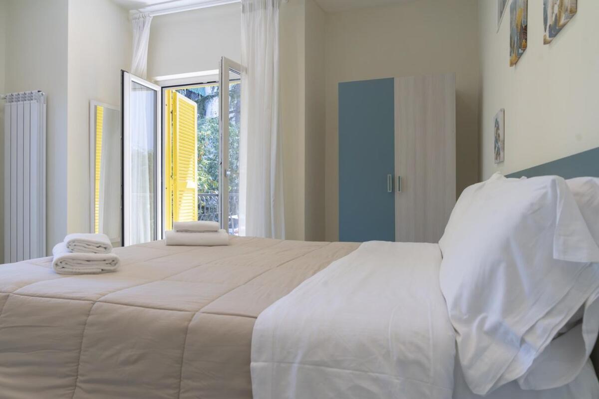 Sorrentovibes - Modern Apartment With Terrace, Swimming Pool&Tennis Ngoại thất bức ảnh